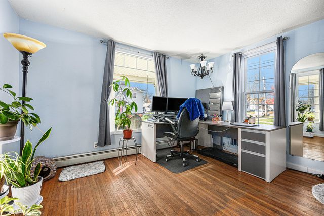 211 N Maple Street, Sturgis, MI 49091