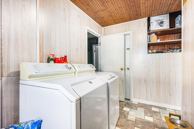 211 N Maple Street, Sturgis, MI 49091