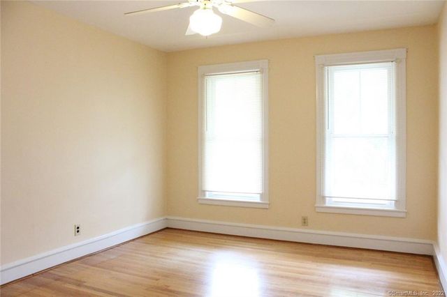 28 Cottage Street 1, New Haven, CT 06511