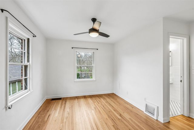 576 & 578 SW 42nd Street, Des Moines, IA 50312