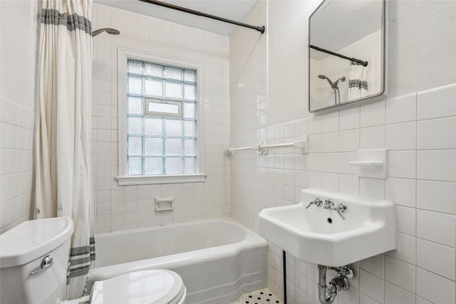 576 & 578 SW 42nd Street, Des Moines, IA 50312