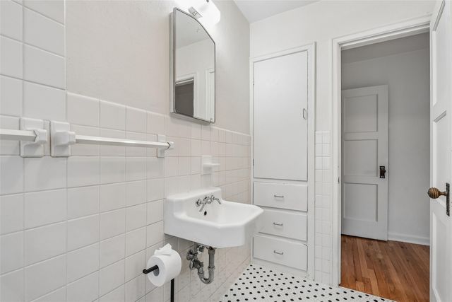 576 & 578 SW 42nd Street, Des Moines, IA 50312