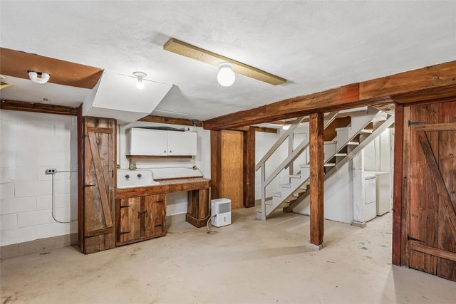 576 & 578 SW 42nd Street, Des Moines, IA 50312