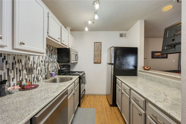 1901 Holleman Drive W 504, College Station, TX 77840