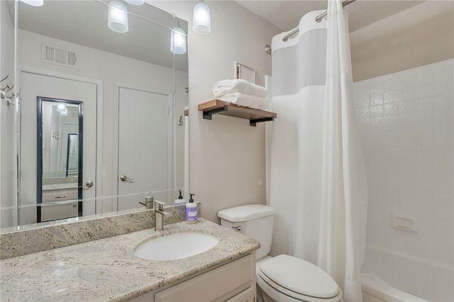 1901 Holleman Drive W 504, College Station, TX 77840