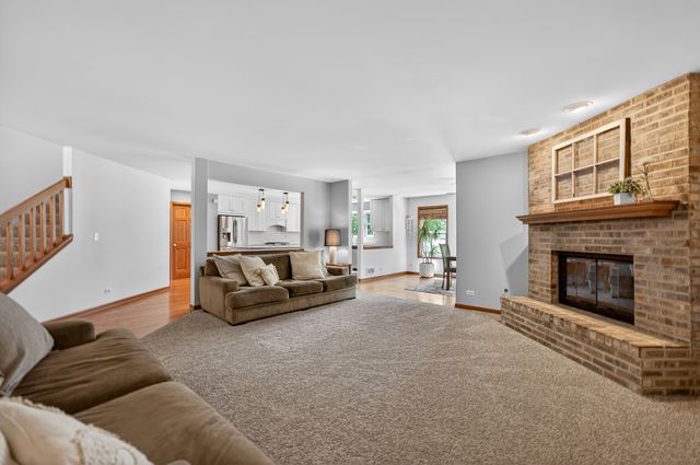 4N598 Campton Crossings Drive, St. Charles, IL 60175