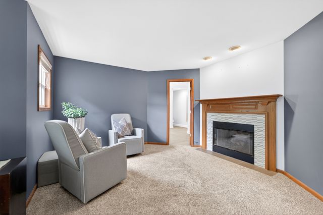 4N598 Campton Crossings Drive, St. Charles, IL 60175