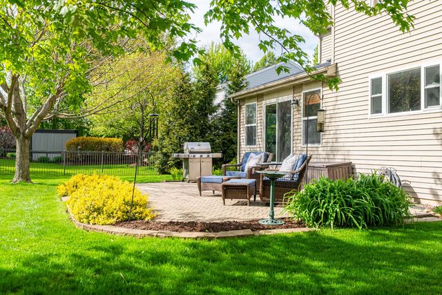 4N598 Campton Crossings Drive, St. Charles, IL 60175