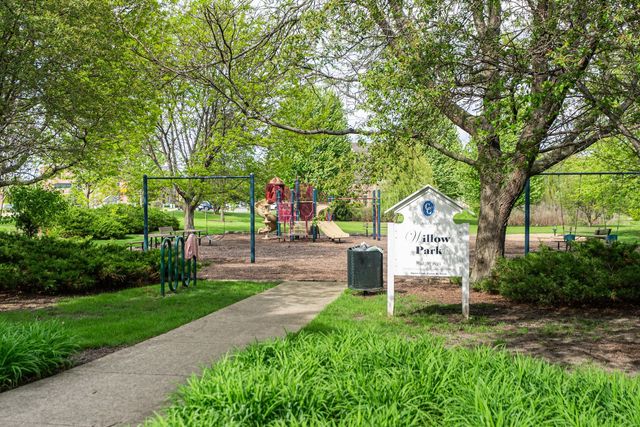 4N598 Campton Crossings Drive, St. Charles, IL 60175
