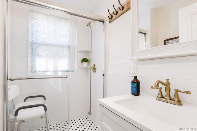 439 W Olive Street, Long Beach, NY 11561