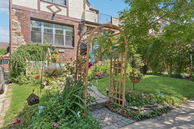 439 W Olive Street, Long Beach, NY 11561