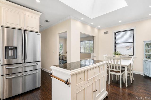 439 W Olive Street, Long Beach, NY 11561
