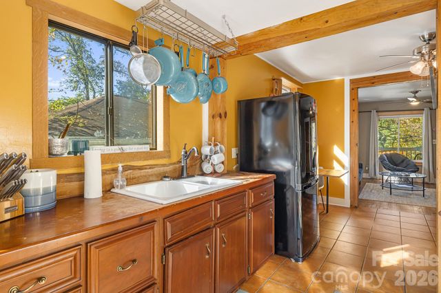 144 Clingman Avenue, Asheville, NC 28801
