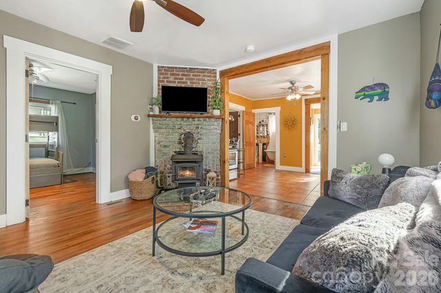 144 Clingman Avenue, Asheville, NC 28801