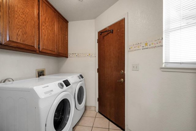 2195 Brigadoon Walk, Manteca, CA 95336