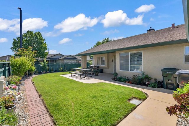 2195 Brigadoon Walk, Manteca, CA 95336