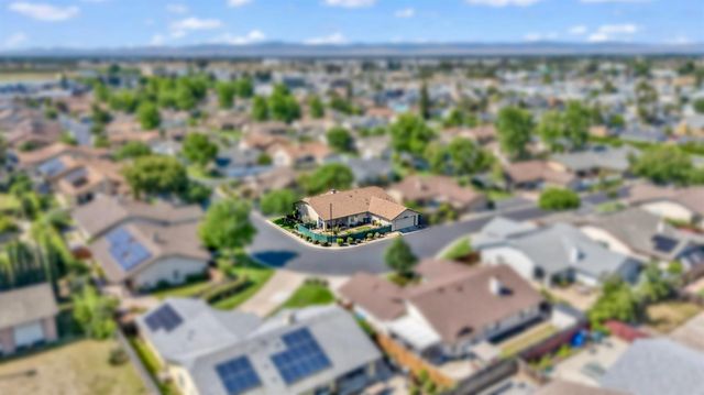 2195 Brigadoon Walk, Manteca, CA 95336