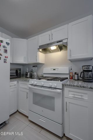 1485 PLAZA VERDE Drive, El Paso, TX 79912