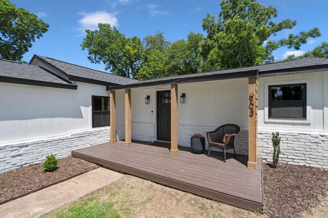 903 W 7th Street, Grove, OK 74344