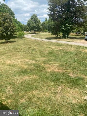 10201 WALLERS RD, Partlow, VA 22534