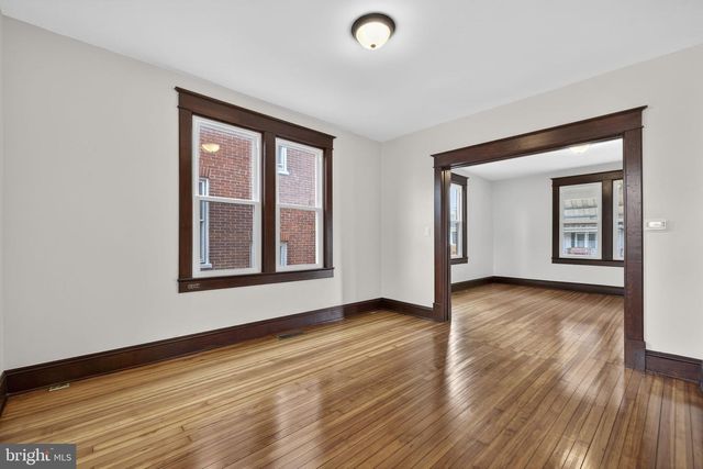 320 E PICCADILLY ST, Winchester, VA 22601