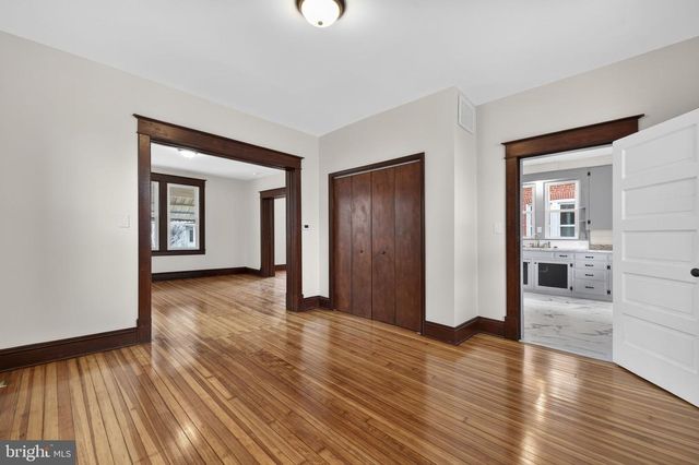 320 E PICCADILLY ST, Winchester, VA 22601