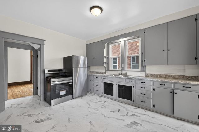 320 E PICCADILLY ST, Winchester, VA 22601