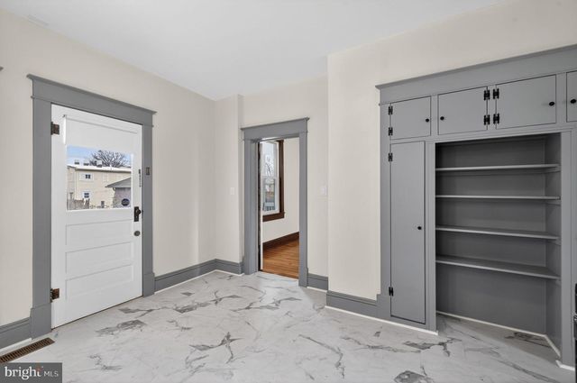 320 E PICCADILLY ST, Winchester, VA 22601