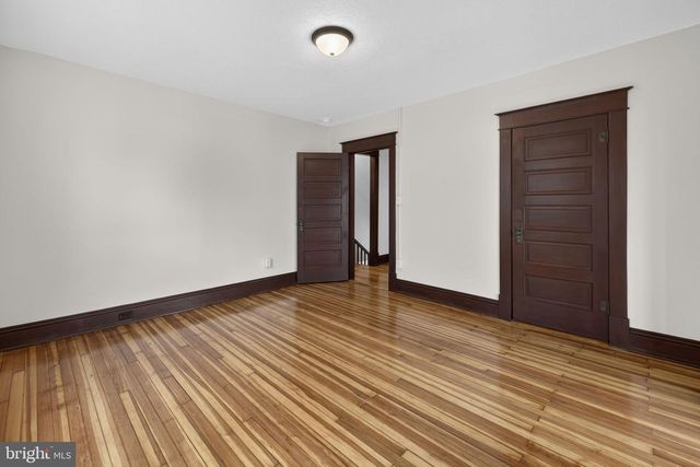 320 E PICCADILLY ST, Winchester, VA 22601