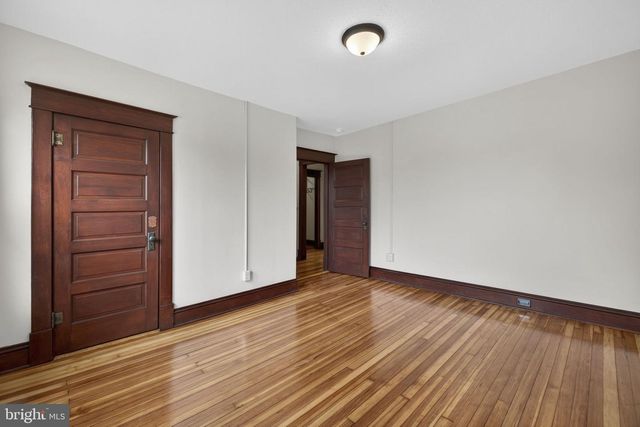 320 E PICCADILLY ST, Winchester, VA 22601