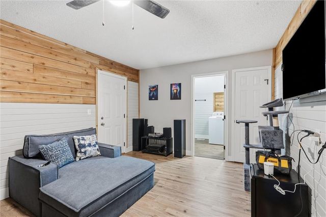 8630 James A. Reed Road, Raytown, MO 64138