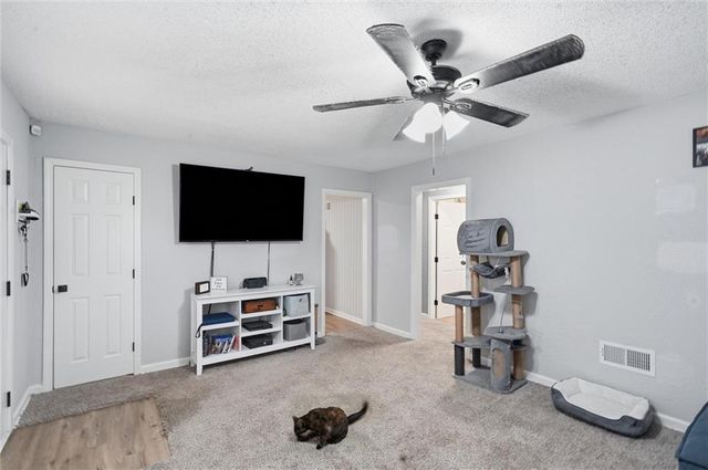 8630 James A. Reed Road, Raytown, MO 64138