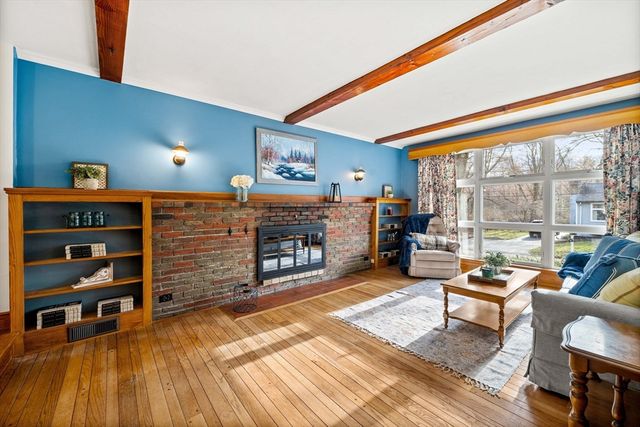 1 Ledgewood Rd, Wilmington, MA 01887