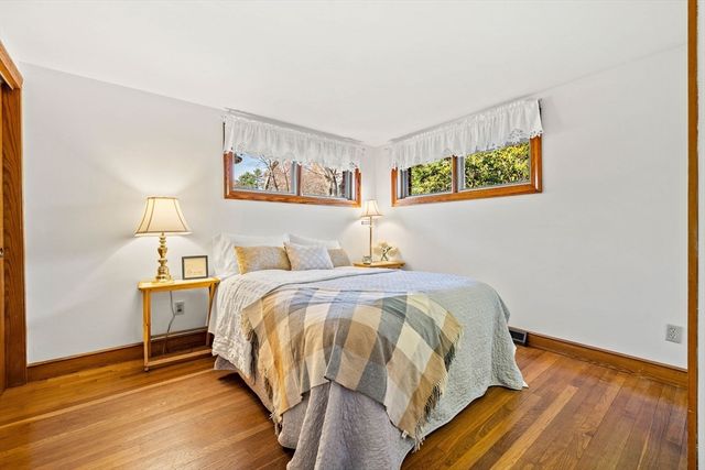 1 Ledgewood Rd, Wilmington, MA 01887