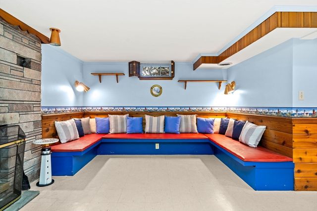 1 Ledgewood Rd, Wilmington, MA 01887