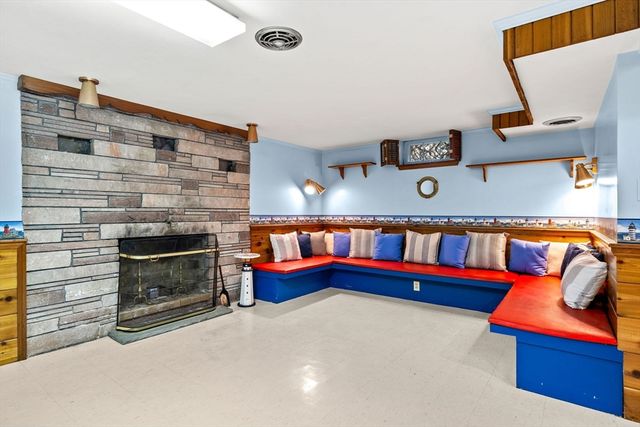 1 Ledgewood Rd, Wilmington, MA 01887