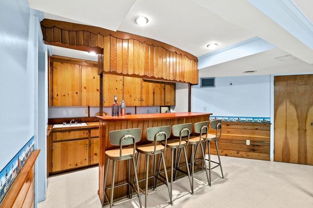 1 Ledgewood Rd, Wilmington, MA 01887