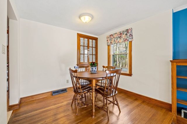 1 Ledgewood Rd, Wilmington, MA 01887