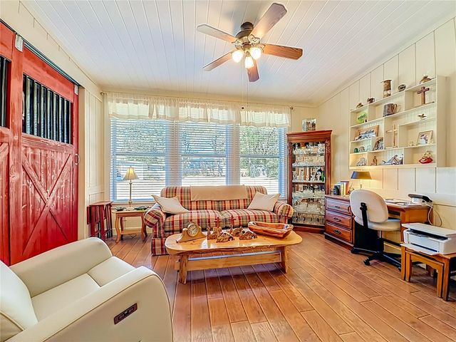 143 E LEMON STREET, Lady Lake, FL 32159