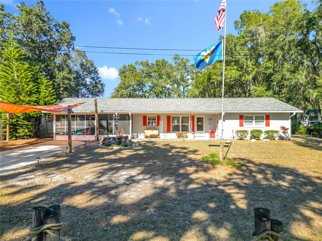 143 E LEMON STREET, Lady Lake, FL 32159