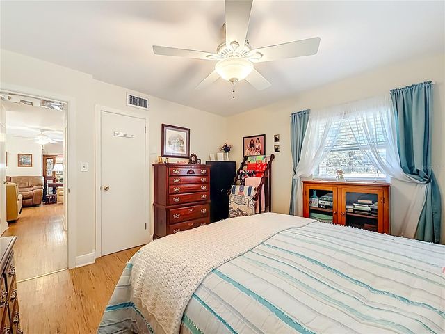 143 E LEMON STREET, Lady Lake, FL 32159