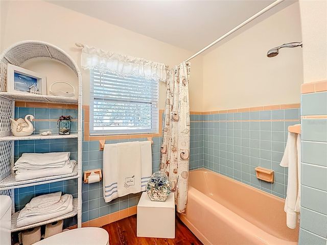 143 E LEMON STREET, Lady Lake, FL 32159