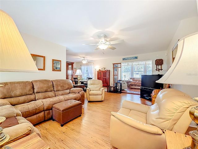 143 E LEMON STREET, Lady Lake, FL 32159