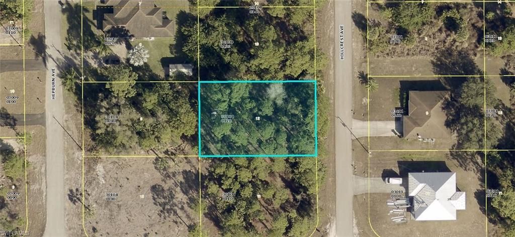 920 Hillcrest AVE, LEHIGH ACRES, FL 33974 — photo 2