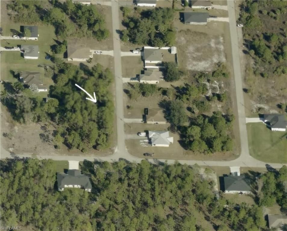920 Hillcrest AVE, LEHIGH ACRES, FL 33974 — photo 3