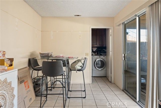 11557 Oakwood, Fontana, CA 92337