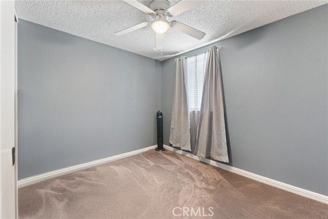 11557 Oakwood, Fontana, CA 92337