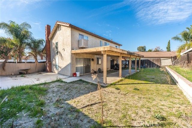 11557 Oakwood, Fontana, CA 92337