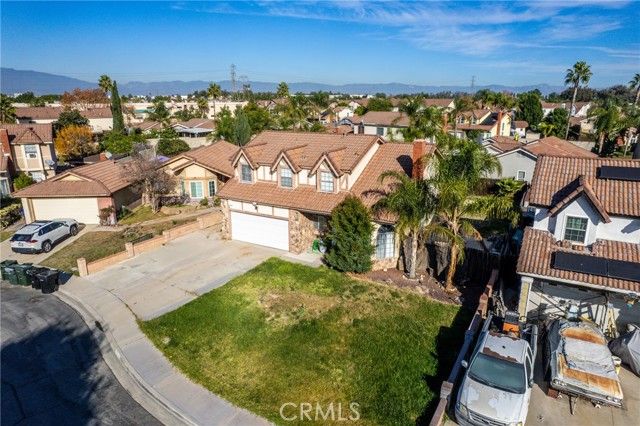 11557 Oakwood, Fontana, CA 92337