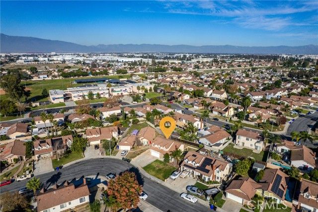 11557 Oakwood, Fontana, CA 92337